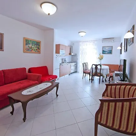 Ana * Zaton (Dubrovnik-Neretva)